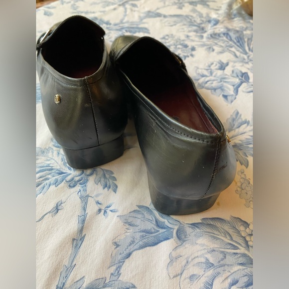 Etienne Aigner 9W Women's Blue Black Leather Slip On Loafers w/ Silver Buckle - Picture 2 of 8